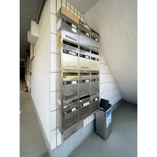 富士見台レジデンスS1階 エントランス