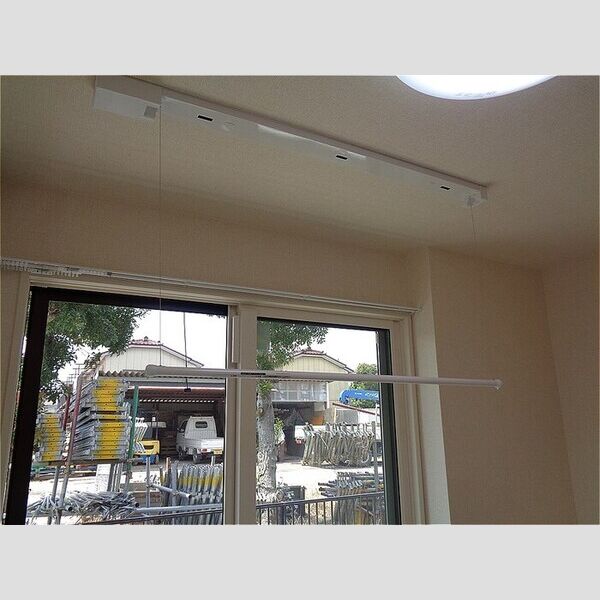 グラン シャルール101号室 室内物干し