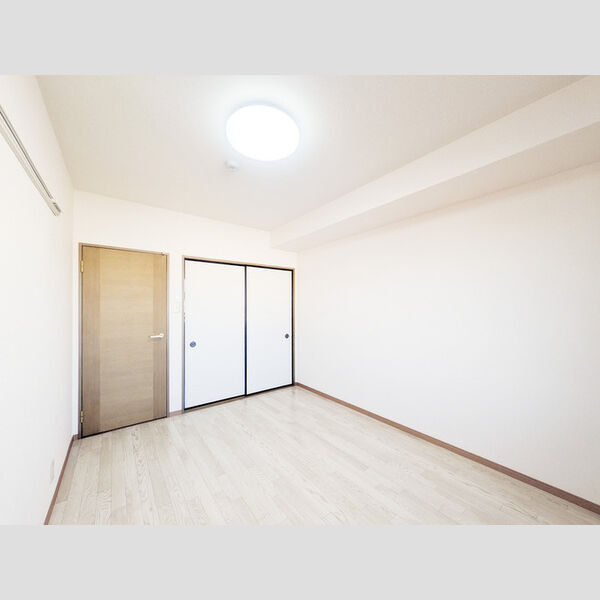 オークコート203号室 北側洋室