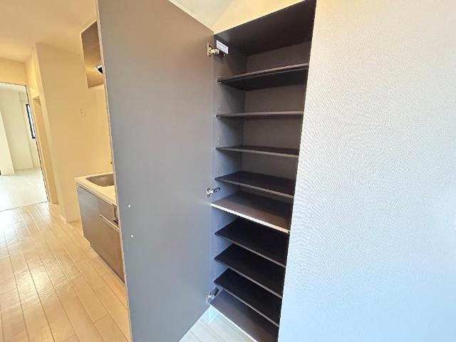 ビレッジ高坪Ⅳ 下駄箱