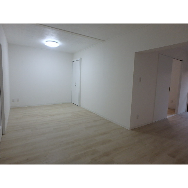 ロイヤルプラザ湘南 内観