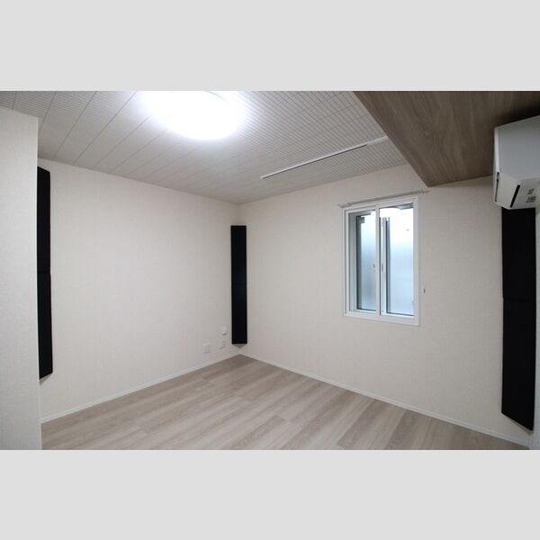 Maestro (マエストロ)101号室 洋室8.4帖