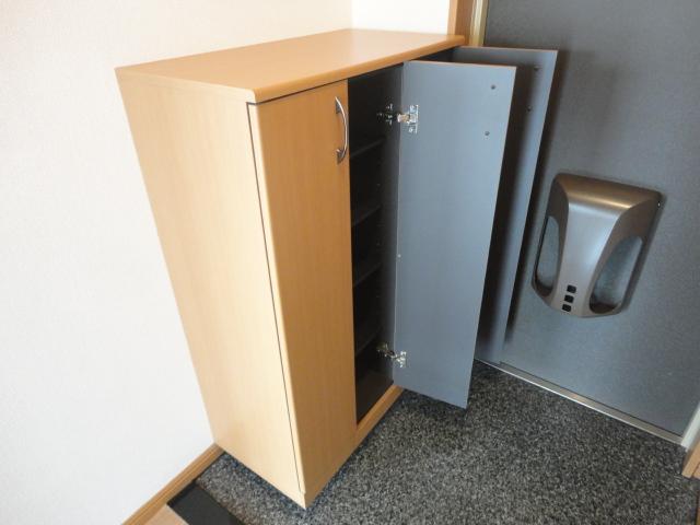 Ｐｒｏｌｏｇｕｅ．Ａｓａｈｉ(プロローグアサヒ)103号室 下駄箱
