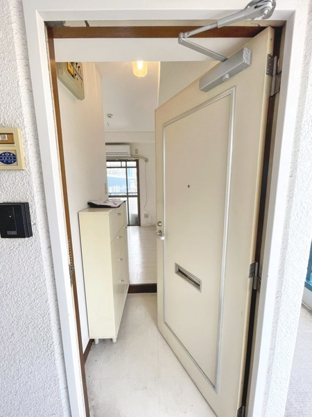 エクセルピア戸塚201号室 玄関