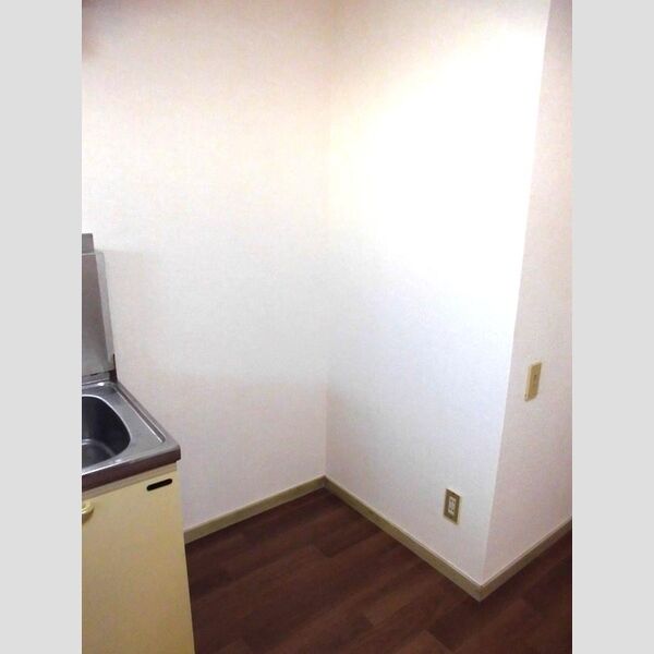 ガーデン関口207号室 冷蔵庫置場