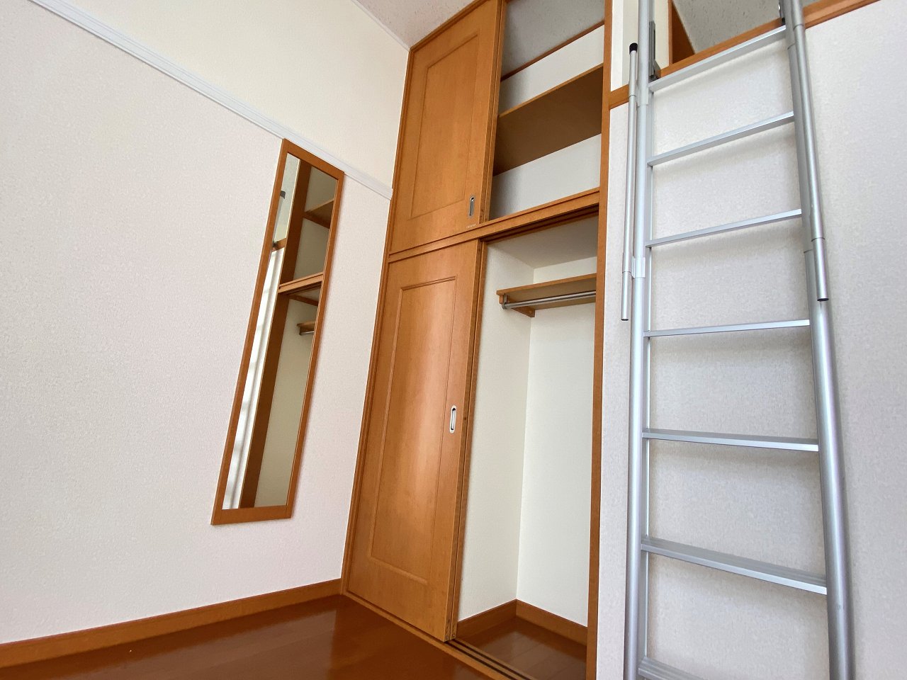 レオパレスみずほセカンド 内観