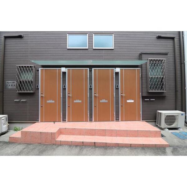 Bayside横浜子安駅前202号室 エントランス