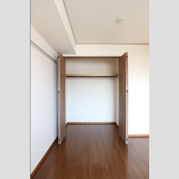 ピュアタウン南逆井　B クローゼット