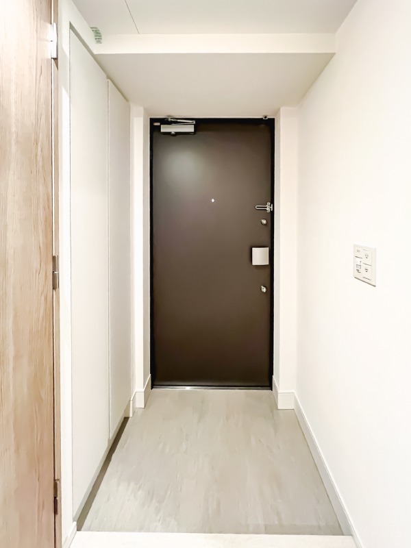 ドゥーエ王子神谷4階 玄関