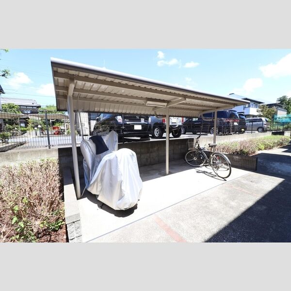 アルカディア　ⅠⅡ 駐輪場