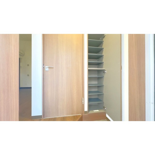 ｌｉｆｅｓｈｉｐ湘南辻堂ｻﾝﾄﾘｰﾆ シューズクローゼット