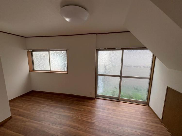 渋谷区本町5丁目戸建 玄関