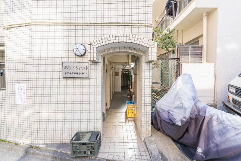 メゾン･ド･ジャセント エントランス