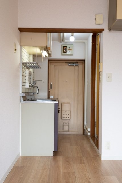 メゾン・ド・ポルシュ 玄関