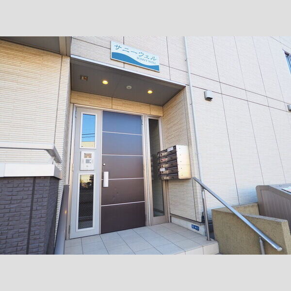 サニーウェル エントランス(オートロック・集合ポスト)