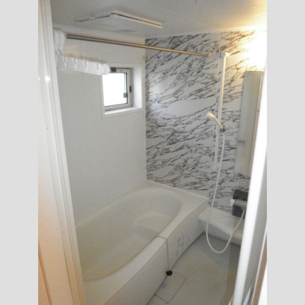 ペルーシェ　B棟 お風呂