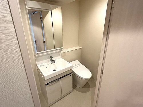 VIOR文京関口4階 洗面所等※同タイプ別部屋2025.12新築未入居時撮影