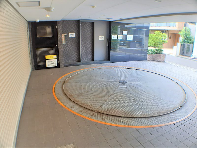 レジディア御殿山3階 駐車場