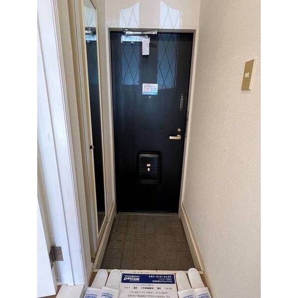 ジュネパレス習志野第110102号室 玄関