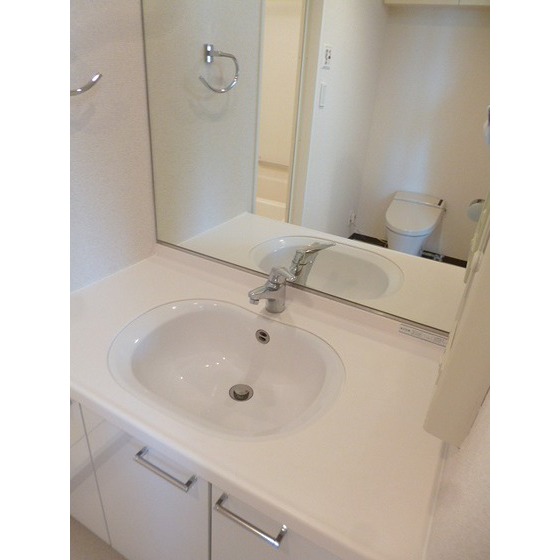 エルフラット鶯谷 独立洗面台