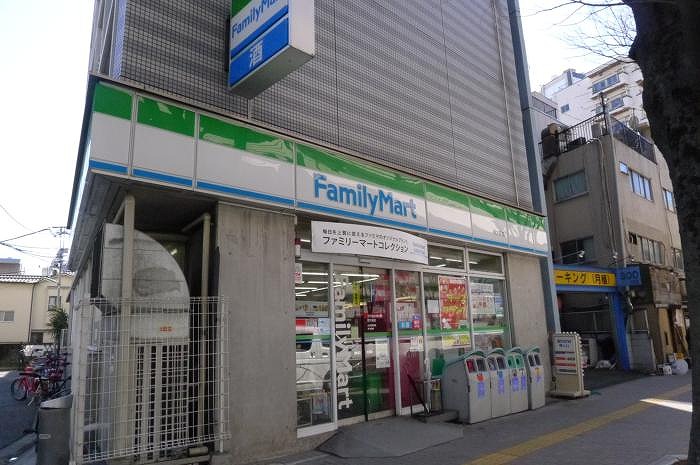 ステージファースト明大前アジールコート ファミリーマート明大前店
