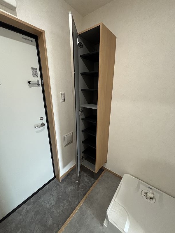 リベルテ東浦和2階 玄関