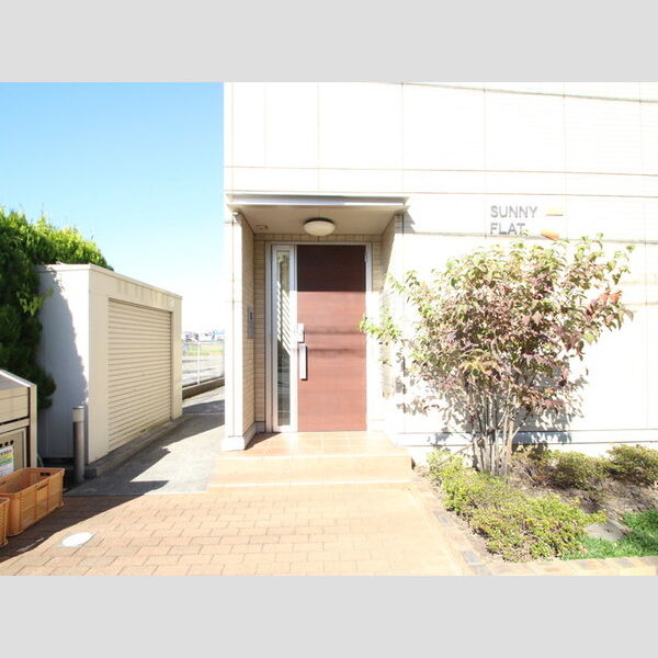 サニーフラット　W エントランス