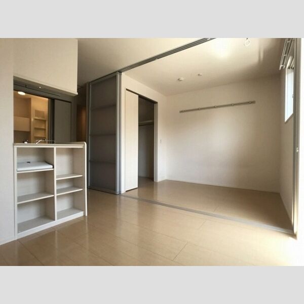 ガーデンプレイスⅢ DK8帖+洋室3帖