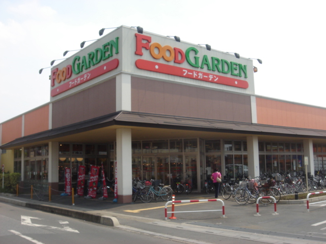 ルミエールドゥース フードガーデン七里店まで194ｍ