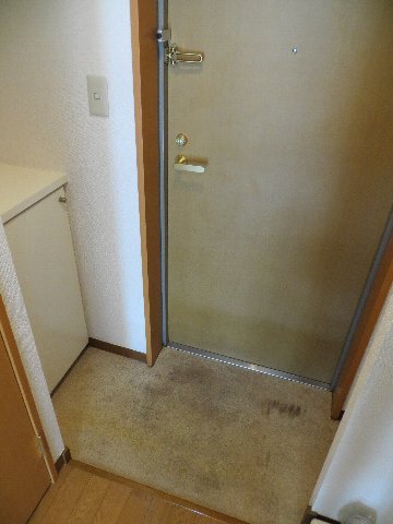 鎌取ＯＫＡＭＯＴＯ．Ｂ 玄関には下駄箱ありますよ