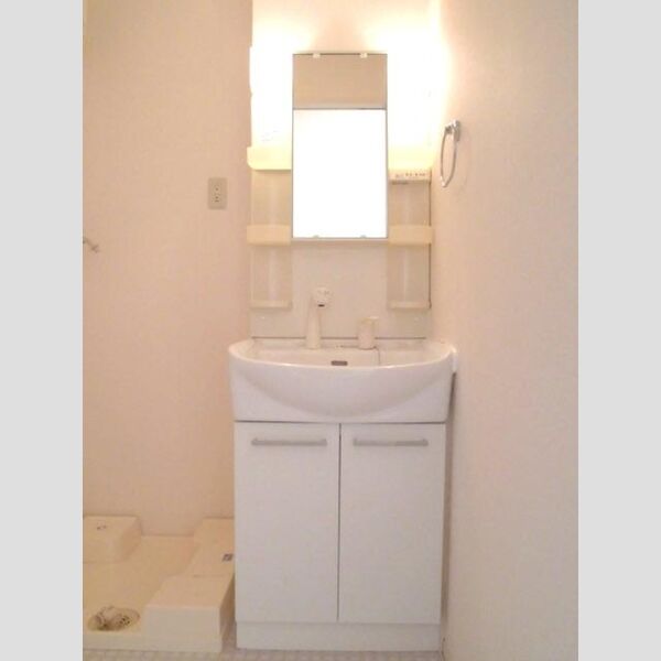 レジデンス三郷　Ⅰ号館 洗髪洗面化粧台