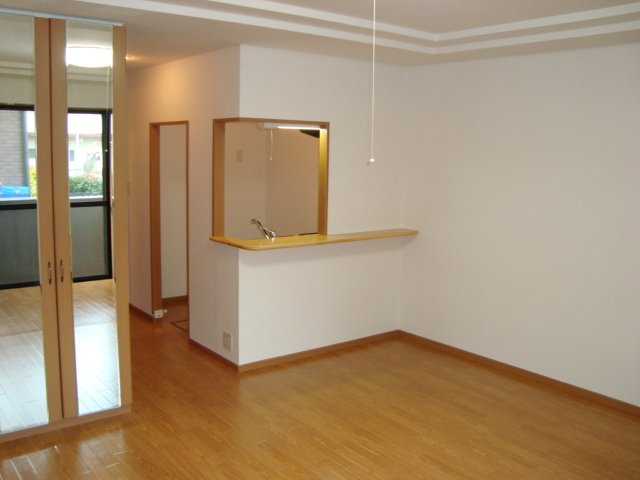 アランフェス キッチン②