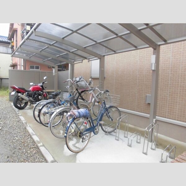 ニュータウンⅢ 駐輪場