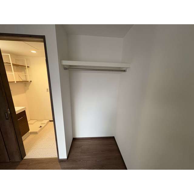 サンリバティ202号室 内観