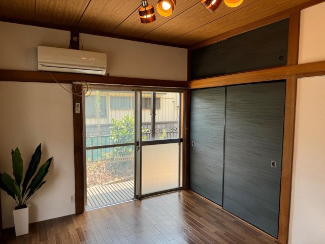 越谷市大杉戸建て オシャレにリフォームされてエアコンも付いてます