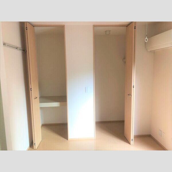 シュトラルヴェヌス102号室 収納