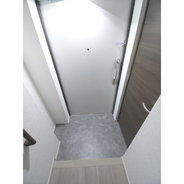 プライムガーデン若木0506号室 105号室利用。実際には左右異なる（反転