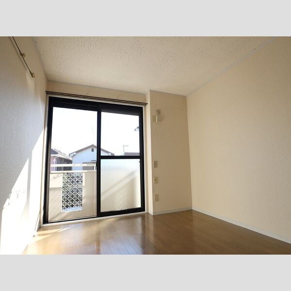 ジュネス陽光台202号室 洋室①