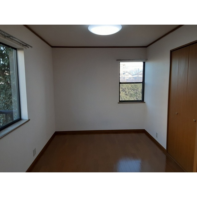 マロンクラッセＥ棟0101号室 洋室1