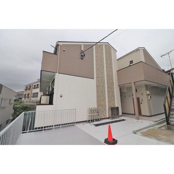 アザーレ・キュリオス横浜209号室 外観