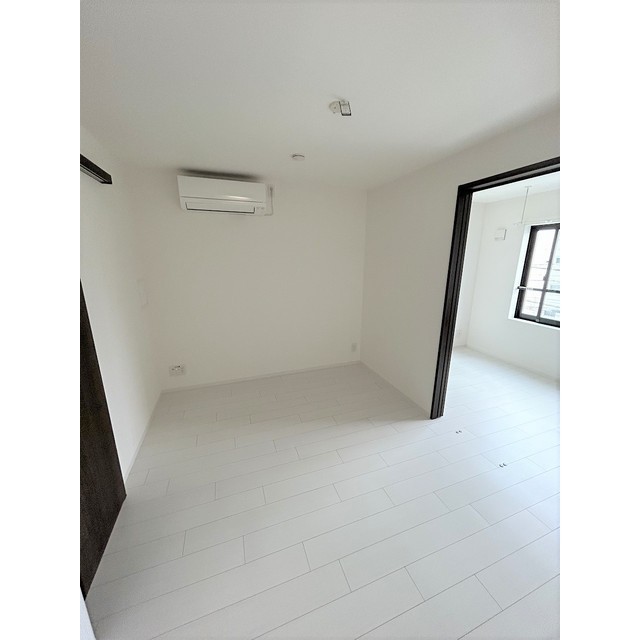 SOLASIA residence南大塚0401号室 リビング