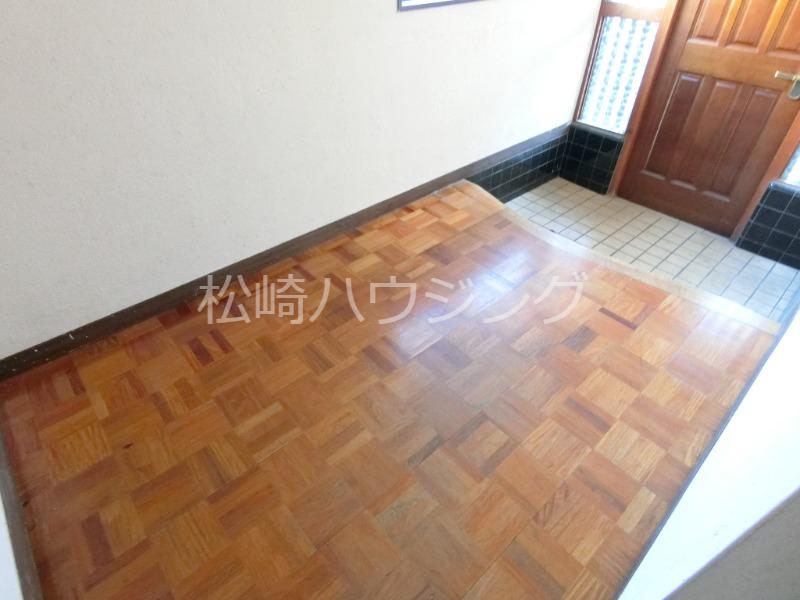 西落合３丁目戸建 玄関