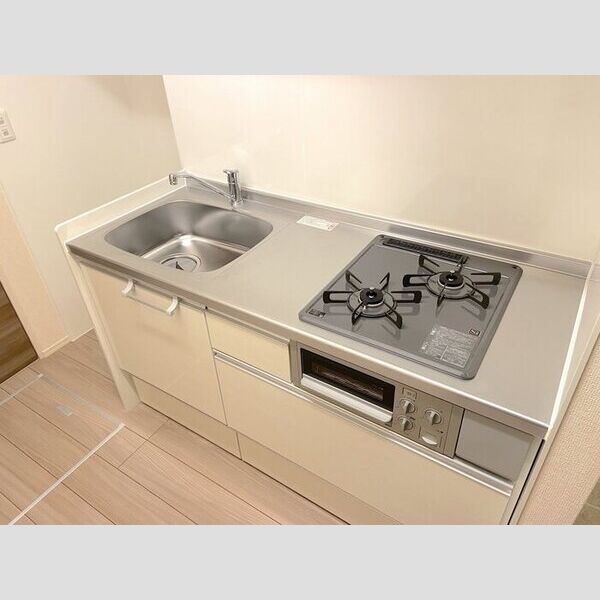 クレール藤沢Ⅱ グリル付きのキッチン