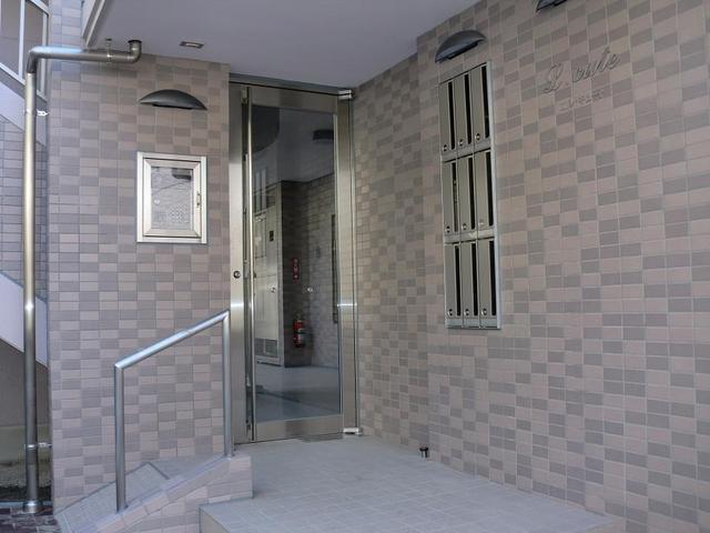 エル・キュート エントランスです