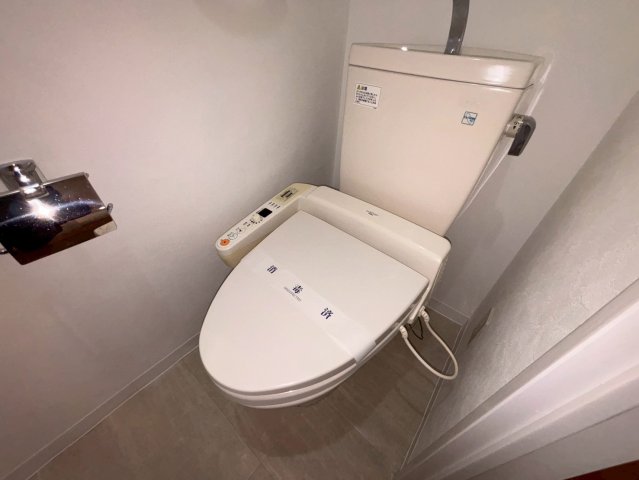 キャパシタス中野102号室 トイレ