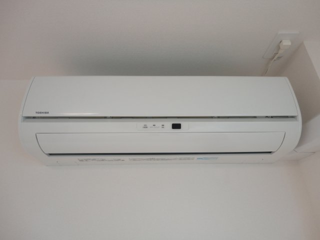 Ｂｌａｎｃ・Ｌｅｙｓｉｎ（ブラン・レザン） エアコン１台(ＬＤＫ)