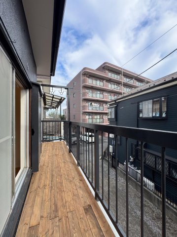 デザイナーズリノベ戸建て 空が広く見えます