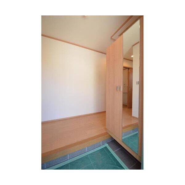 藤沢市本鵠沼2丁目戸建M棟 玄関