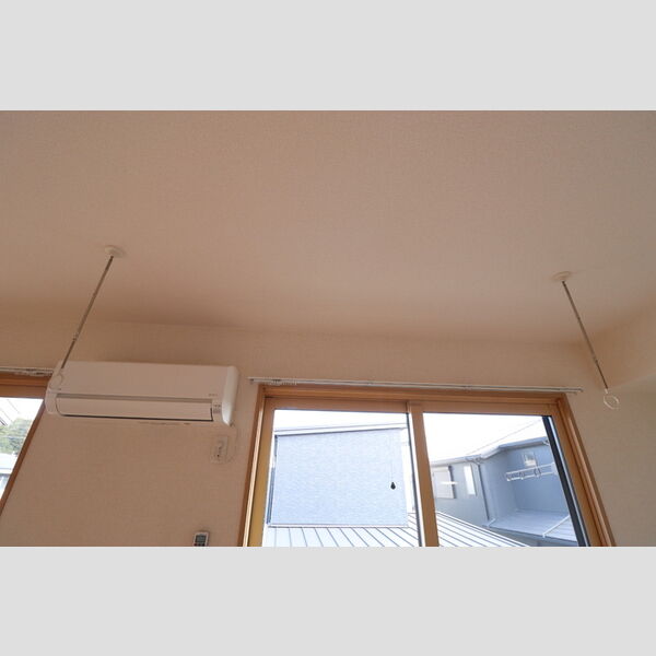 カンパーニュ　C203号室 室内物干し