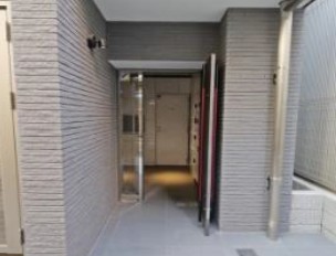 ベルシード横濱大口通 エントランス